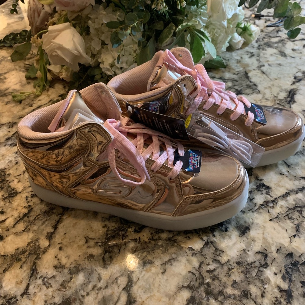 Sketchers energy lights NWT